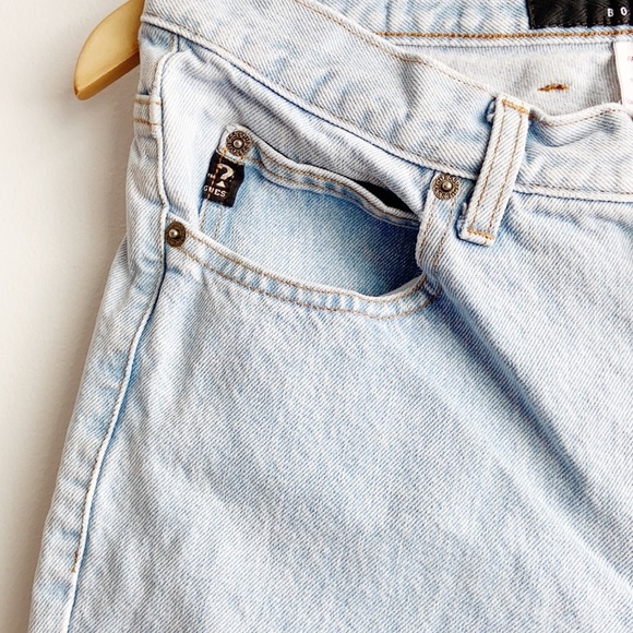 Vintage 1990s Guess Light Blue Wash Straight Leg Denim Mom Jeans Sz30 - Picture 3 of 5